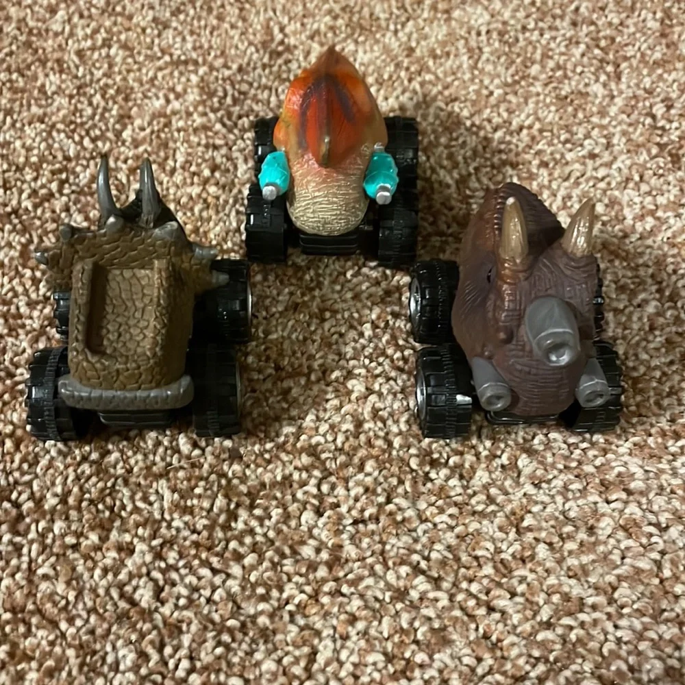 DINOBROS pre owned